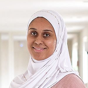 Portrait von Mitarbeiterin