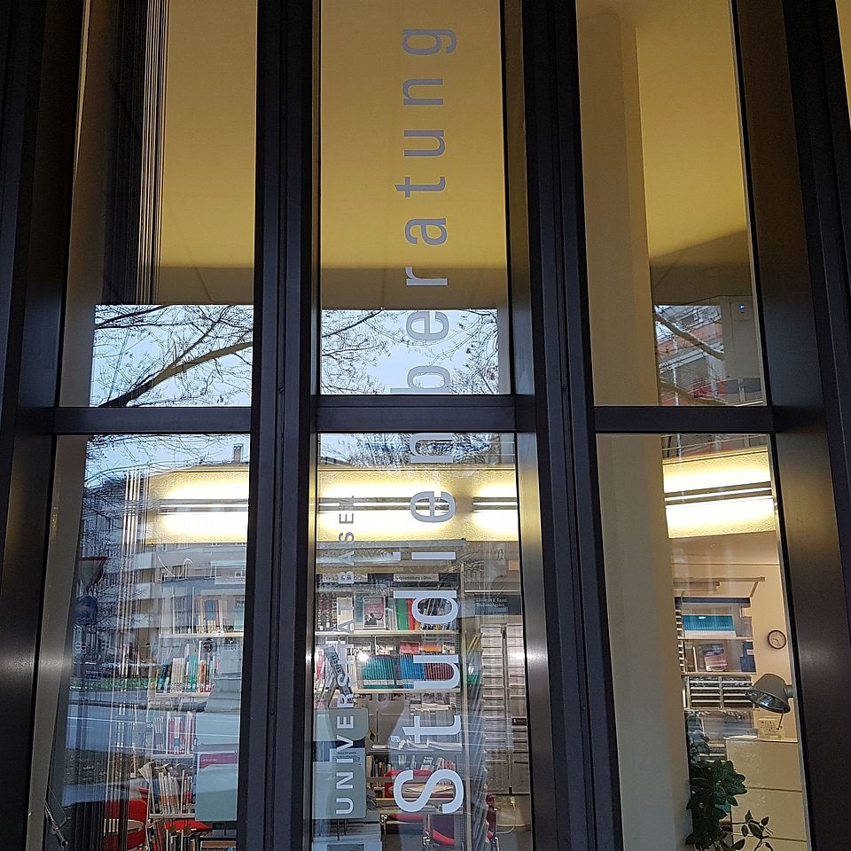 Entrance Basel Student Advice Center